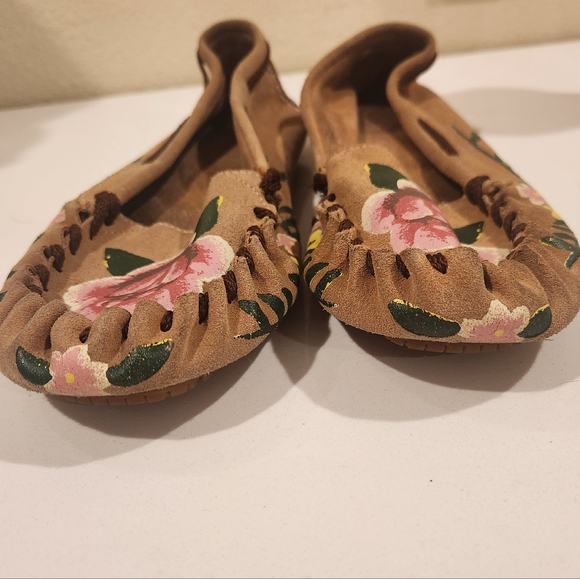 Naughty Monkey Moccasins with Pink Floral Design - Picture 2 of 7